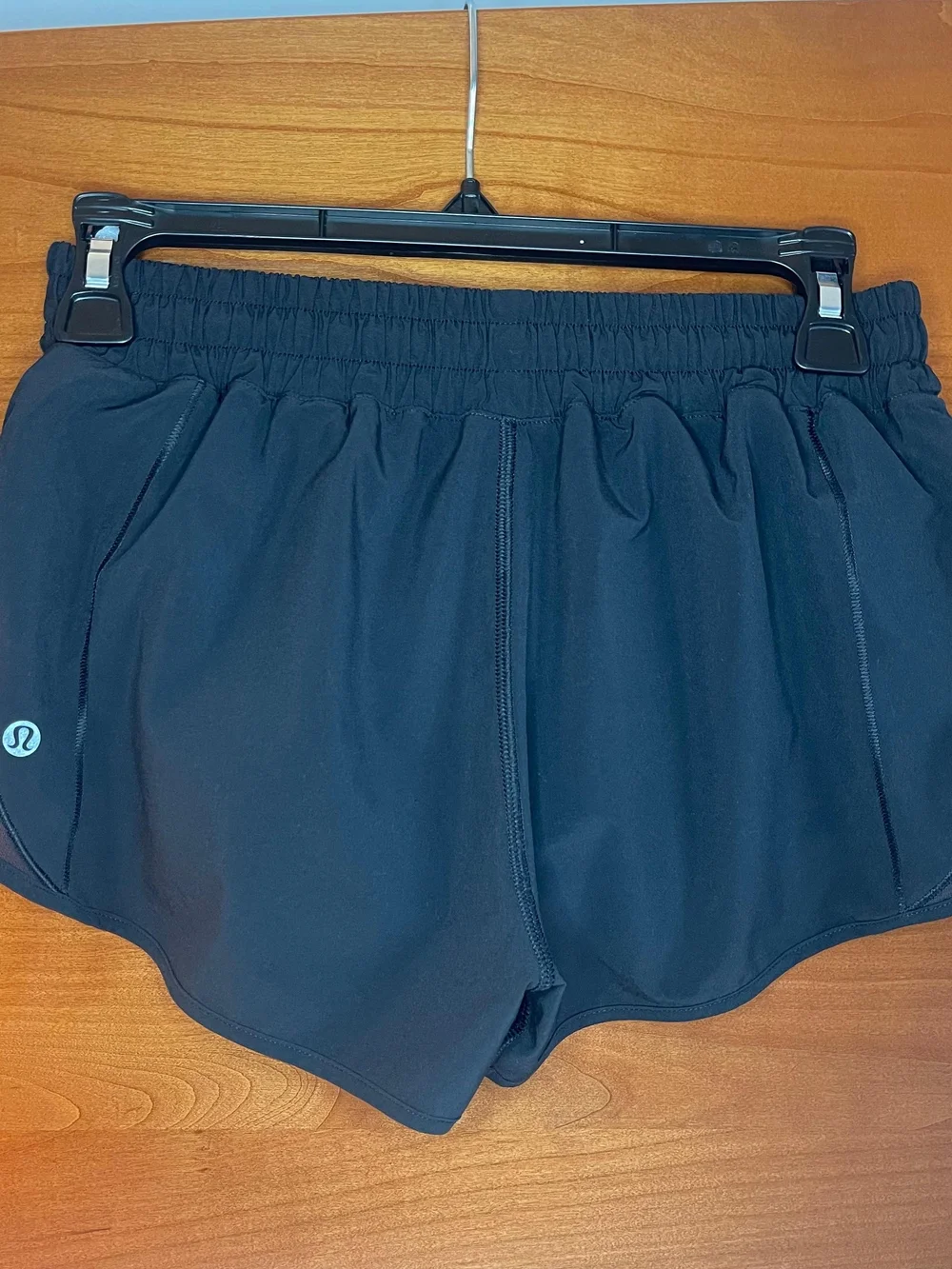 Lululemon Hotty Hot Low-Rise Lined Short 2.5